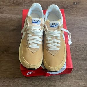 Nike waffle trainer 2 warm core